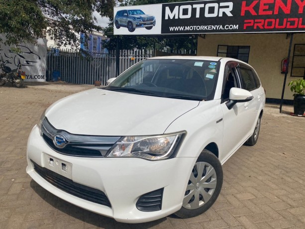 toyota-fielder-new-shape-for-sale-big-1