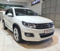 volkswagen-touareg-small-0