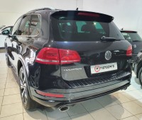 volkswagen-touareg-small-1