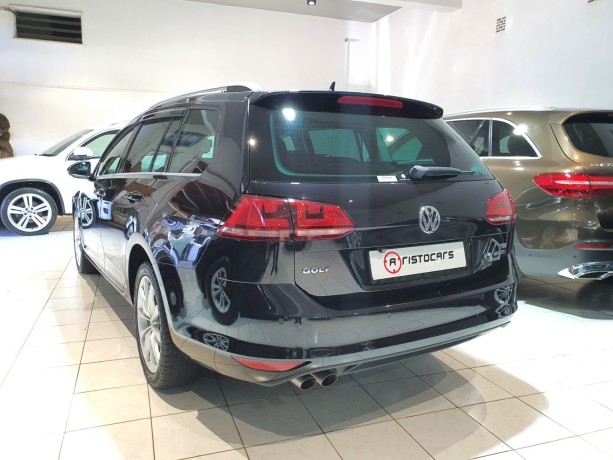 volkswagen-golf-big-1