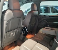 porsche-cayenne-small-5
