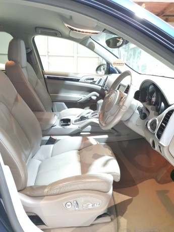 porsche-cayenne-big-2