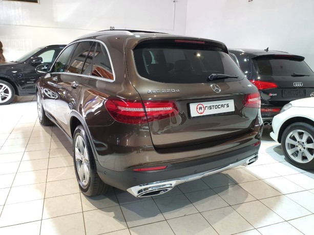 mercedes-benz-glc-220d-big-1
