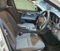 mercedes-benz-c200-small-2