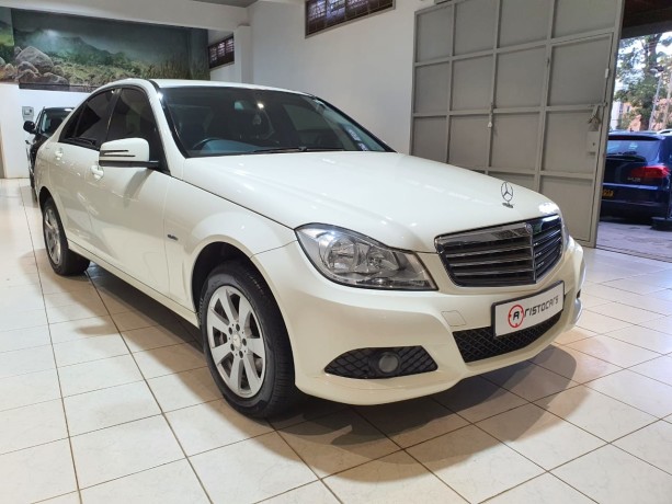 mercedes-benz-c200-big-0