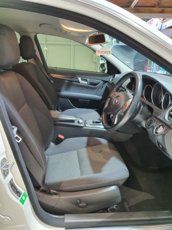 mercedes-benz-c200-big-2