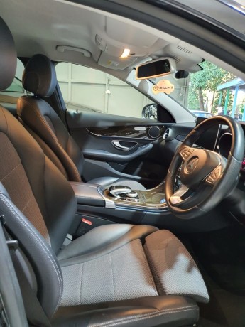 mercedes-benz-c200-avan-garde-big-3