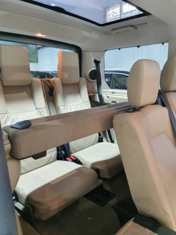 land-rover-discovery-4-hse-big-4