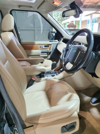 land-rover-discovery-4-hse-big-2