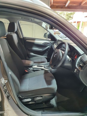 bmw-x1-20-xdrive-big-2