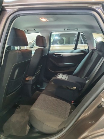 bmw-x1-20-xdrive-big-4