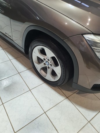 bmw-x1-20-xdrive-big-6