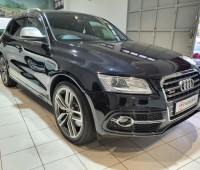 audi-q5-super-charged-quattro-small-0