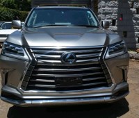 lexus-lx570-small-4