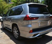 lexus-lx570-small-1