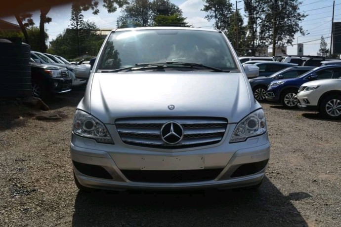 mercedes-viano-big-0