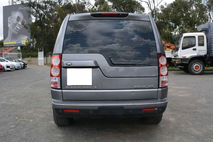 land-rover-discovery-4-big-3