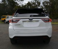 toyota-harrier-small-4