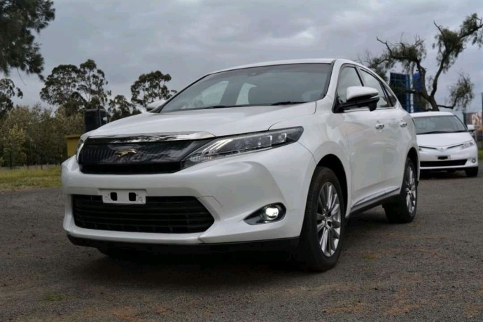 toyota-harrier-big-3