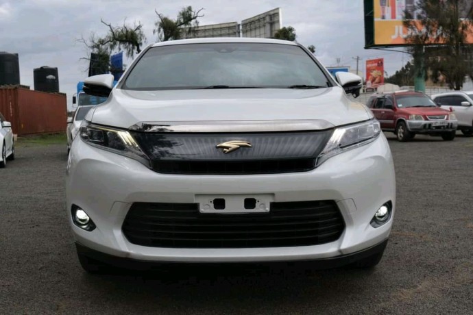 toyota-harrier-big-0