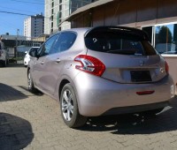 peugeot-208-small-3