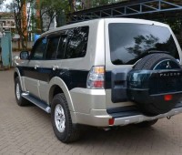 mitsubishi-pajero-small-4