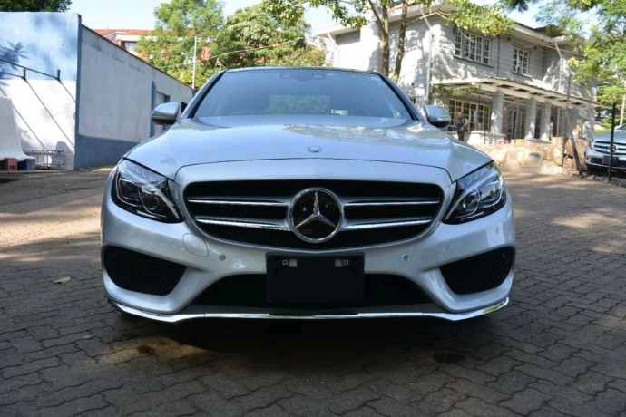 mercedes-c200-big-0