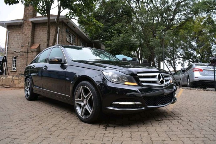 mercedes-c200-big-0