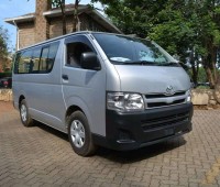 toyota-hiace-small-0