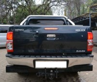 toyota-hilux-small-2
