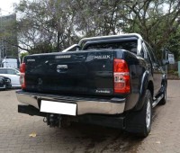 toyota-hilux-small-1