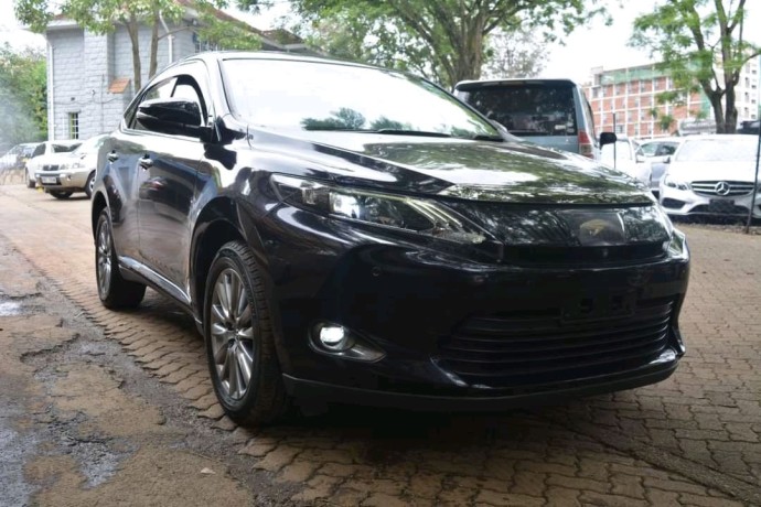 toyota-harrier-big-2
