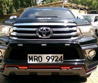 toyota-hilux-vigo-small-0