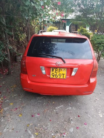 toyota-fielder-big-1