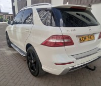 mercedes-benz-ml350-small-1