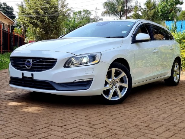 volvo-v60-big-0