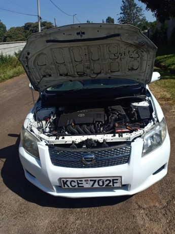 toyota-fielder-big-2