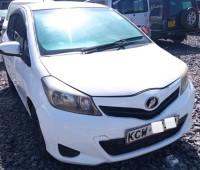 toyota-vitz-small-5