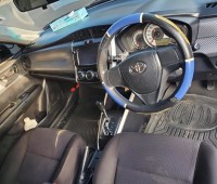 toyota-fielder-small-8