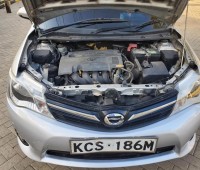 toyota-fielder-small-4