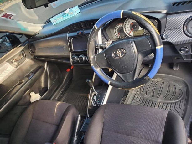 toyota-fielder-big-8