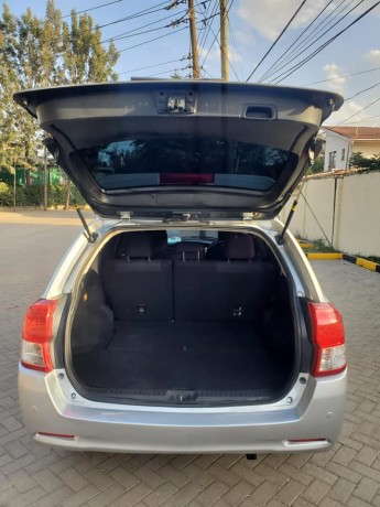 toyota-fielder-big-3