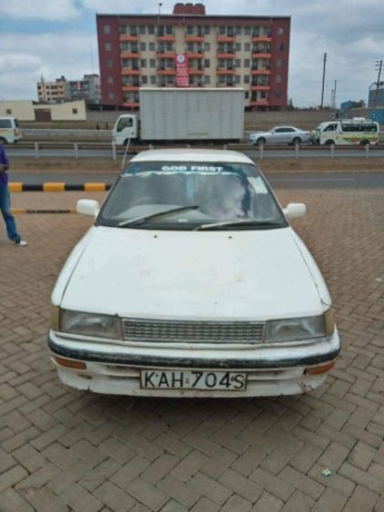 toyota-corolla-96-big-0