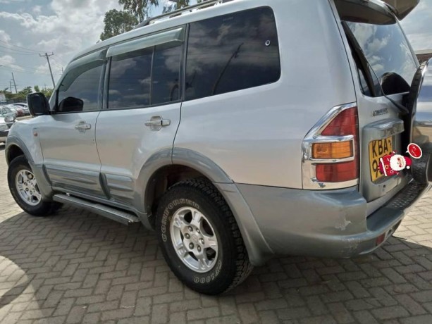 mitsubishi-pajero-big-1