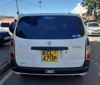 toyota-probox-small-1