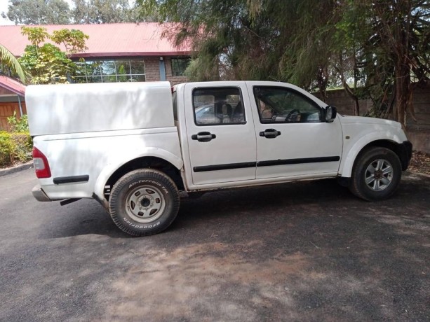 isuzu-double-cab-big-5