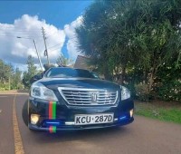 toyota-crown-small-1