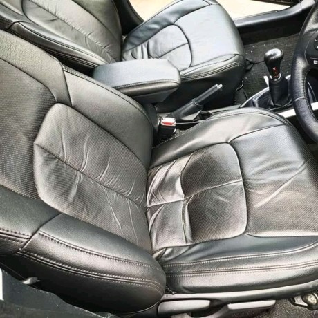 toyota-fielder-big-4