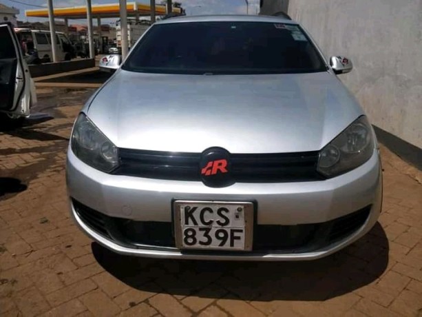 volkswagen-golf-variant-big-0