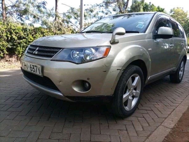 mistubishi-outlander-big-4